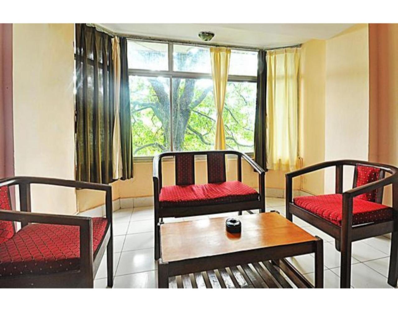 Anamika Hotel Найнитал Экстерьер фото